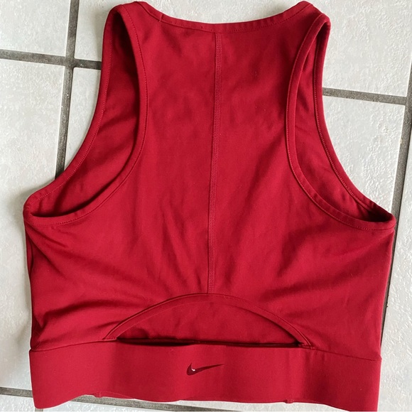 Red Nike Dri-FIT Buckle Women's Cropped Training Tank - Picture 4 of 5